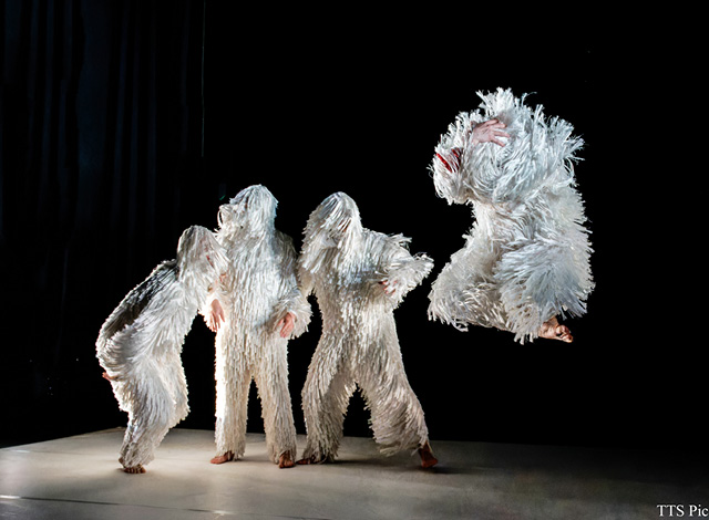 JULIE DUVAL - L'ODEUR DE LA GUERRE